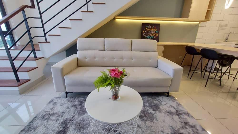 Arte Mont Kiara Host By Host Corner Suites Kuala Lumpur Ngoại thất bức ảnh