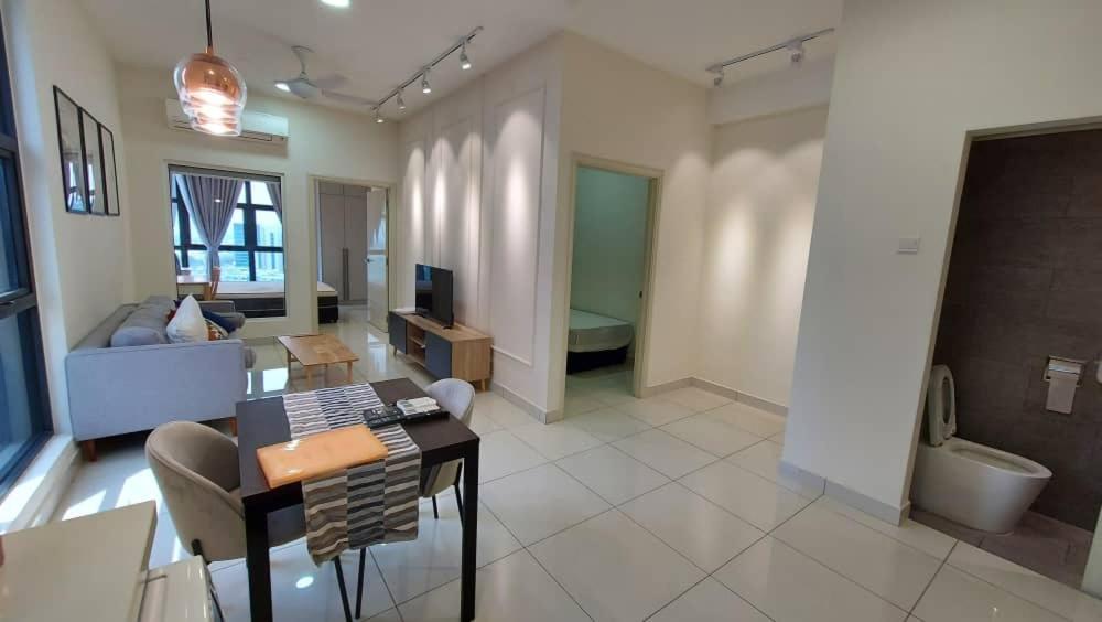 Arte Mont Kiara Host By Host Corner Suites Kuala Lumpur Ngoại thất bức ảnh
