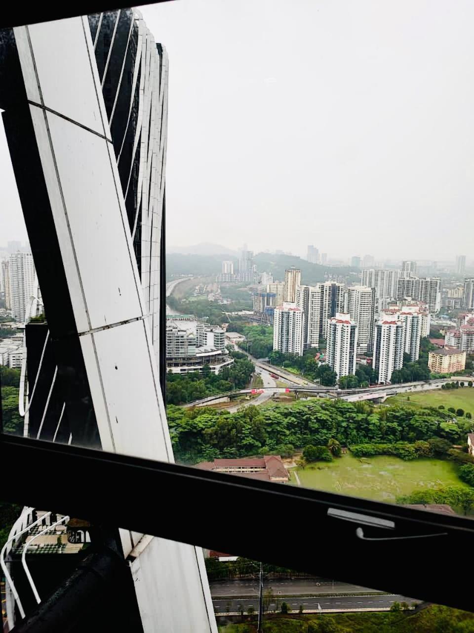 Arte Mont Kiara Host By Host Corner Suites Kuala Lumpur Phòng bức ảnh